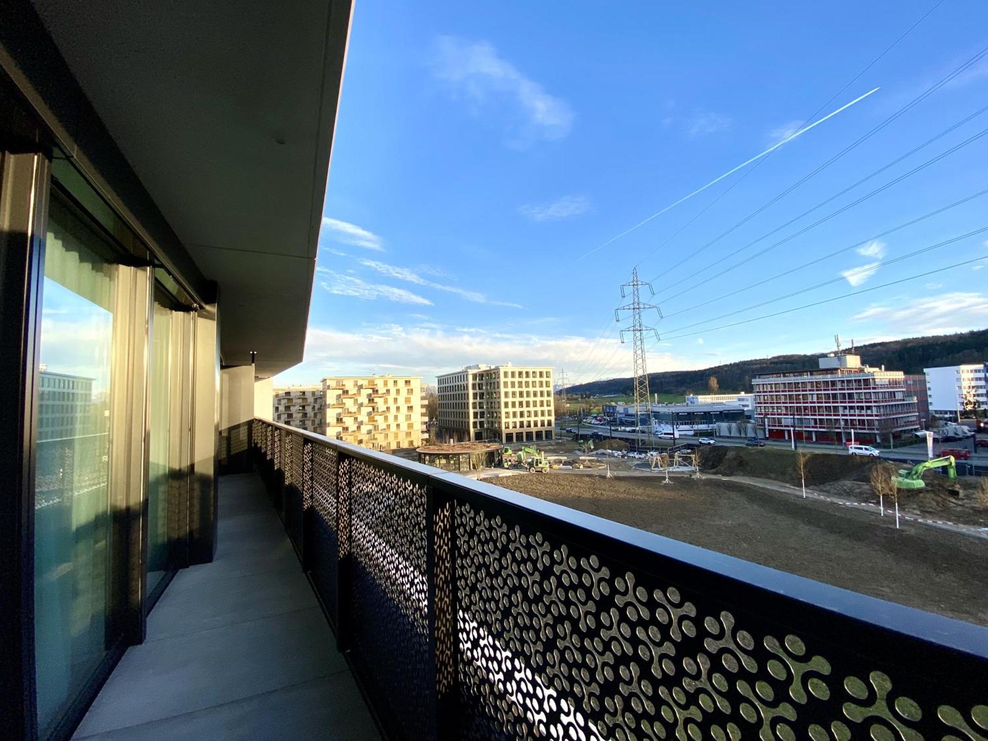 Glad Spot: Zurich - Central - Design - Netflix Exterior photo